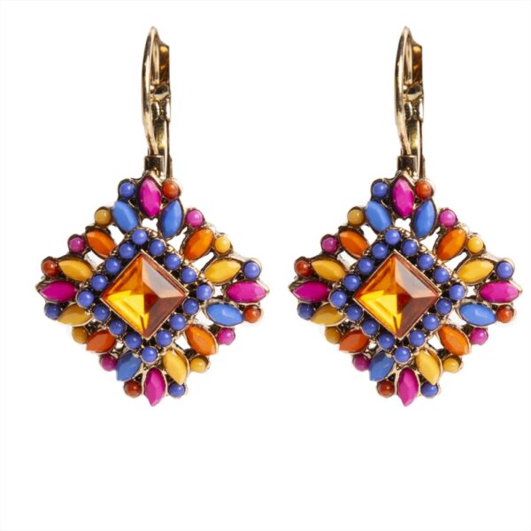 Middle earring