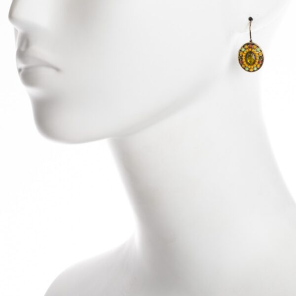Middle earring