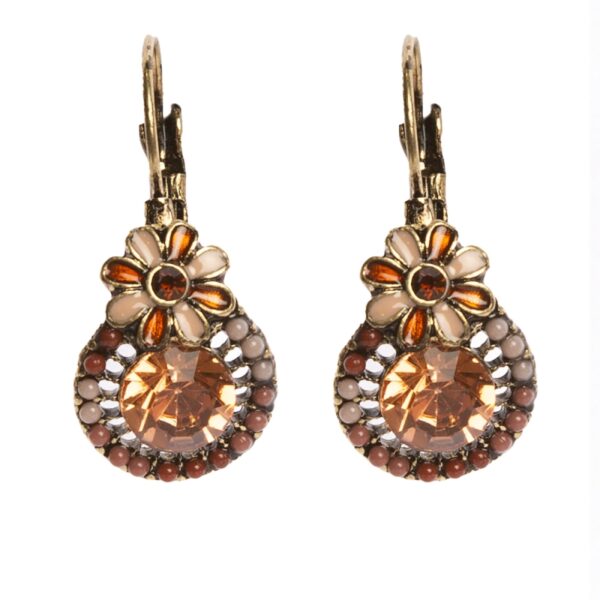 Middle earring