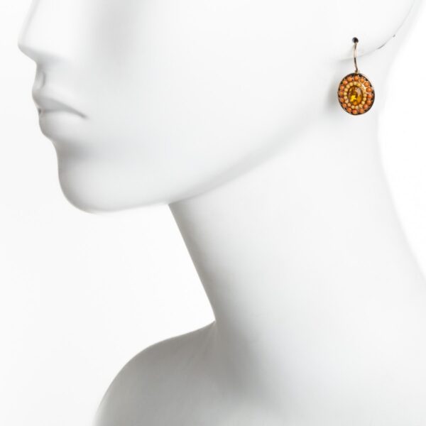 Middle earring