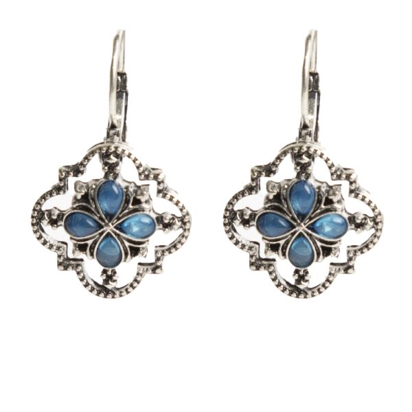 Middle earring