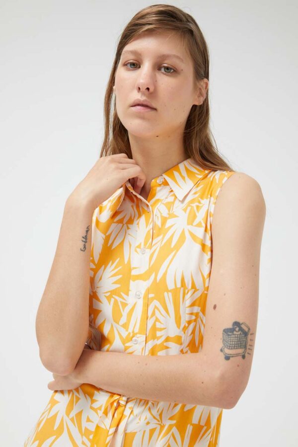 Maxi dress yellow sleevless
