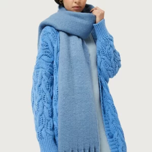 Blue scarf