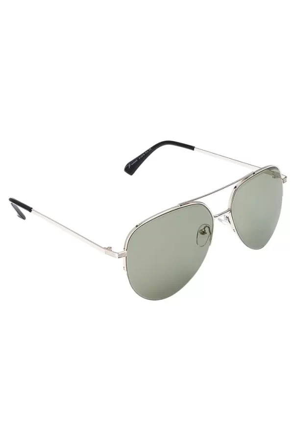 Aviator style sunglasses