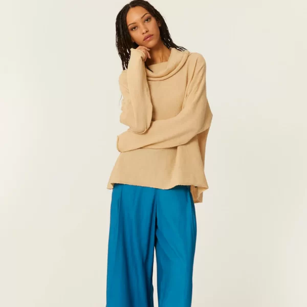 JERSEY CUELLO AMPLIO CREMA