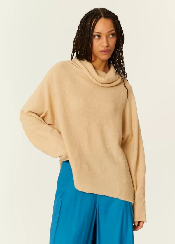 JERSEY CUELLO AMPLIO CREMA