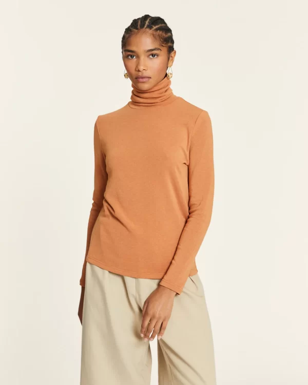 TOFFEE SWAN NECK KNIT TOP