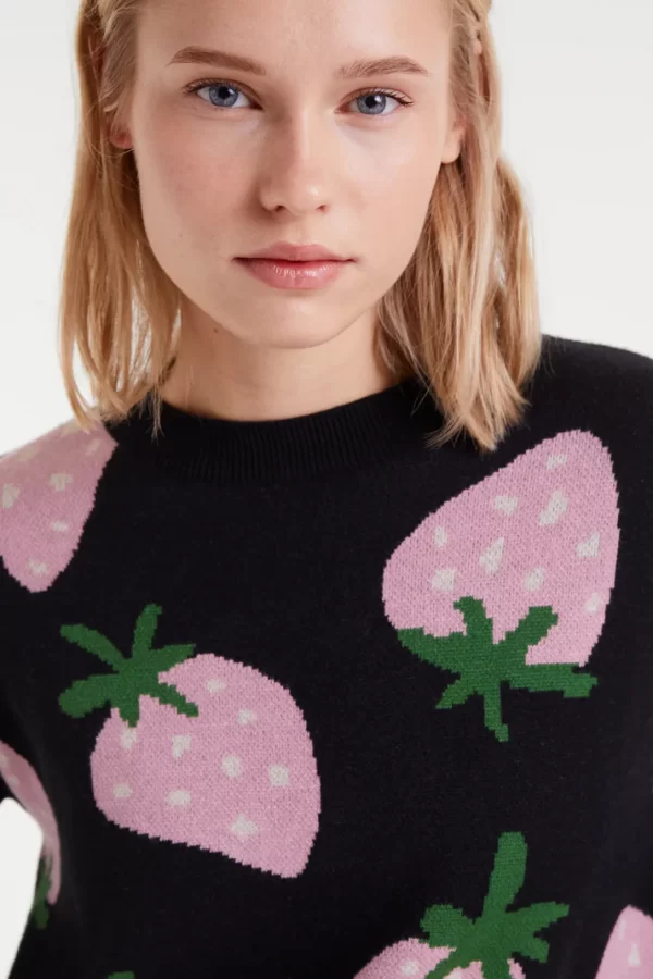Jacquard knit sweater with Morango print