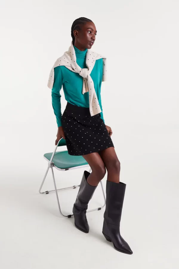 Short jacquard knit skirt with mini black print