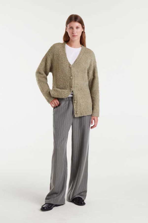 Pantalón de raya diplomática gris