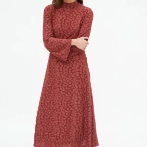 Long dress with brown floral lace