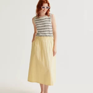 Light yellow midi skirt